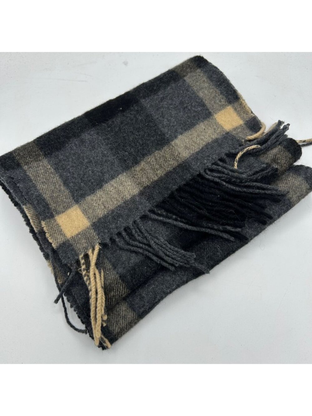 Club Room Luxury 100% Cashmere Scarf Black & Tan Plaid Fringe